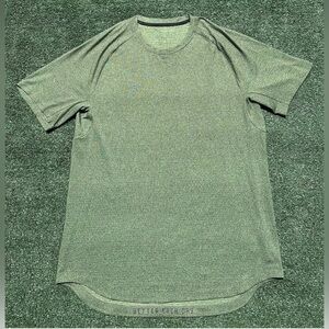 Lululemon Drysense Performance Green Short Sleeve Shirt Men’s Size XL